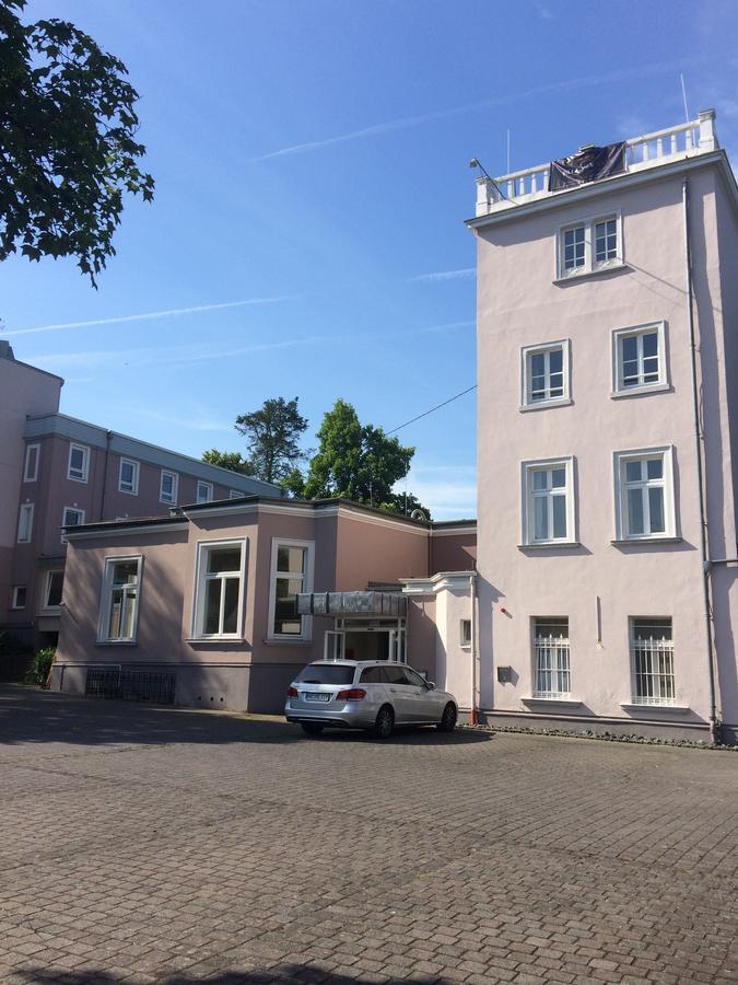Hotel Villa Von Sayn Rheinbreitbach Buitenkant foto